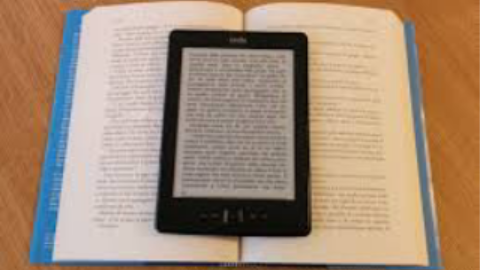 Ebook: Utili, ma non possono sostituire i libri cartacei.