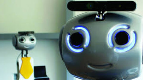 Badanti: meglio Robot o persone?