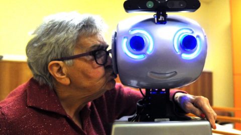 Sostegno umano o robotico?
