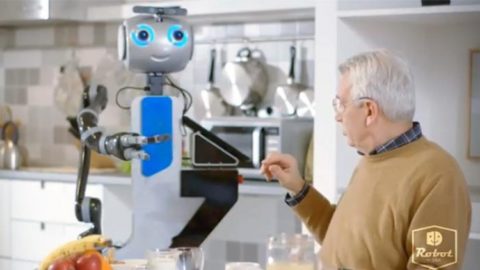 Nuova innovazione:ROBOT-BADANTE!