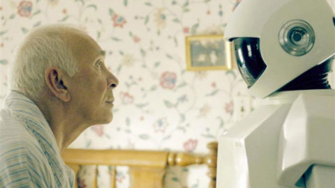 Robot badanti: un bene o un male?
