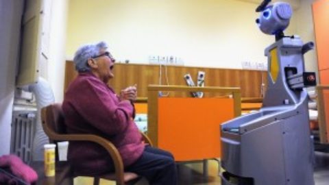 I ROBOT POSSONO SOSTITUIRE LE PERSONE?