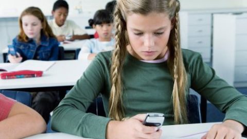 Smartphone in classe: si o no?