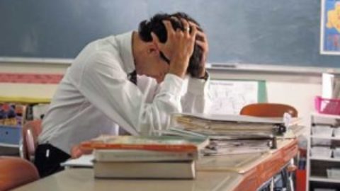 CREDIAMO DAVVERO CHE LA SCUOLA PROCURI STRESS?